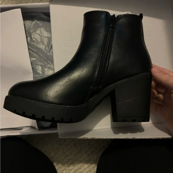 Black Heeled Boots - Picture 3 of 4